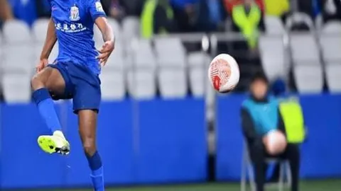 欧足联指曼联与皇社一战裁判犯三错面临停哨危机